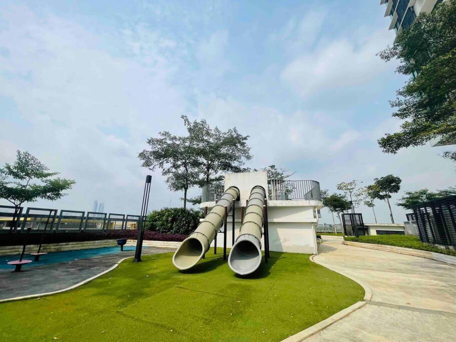 Apartment In Mid-valley Southkey/ 1 Bedroom/ 3 Pax Johor Bahru