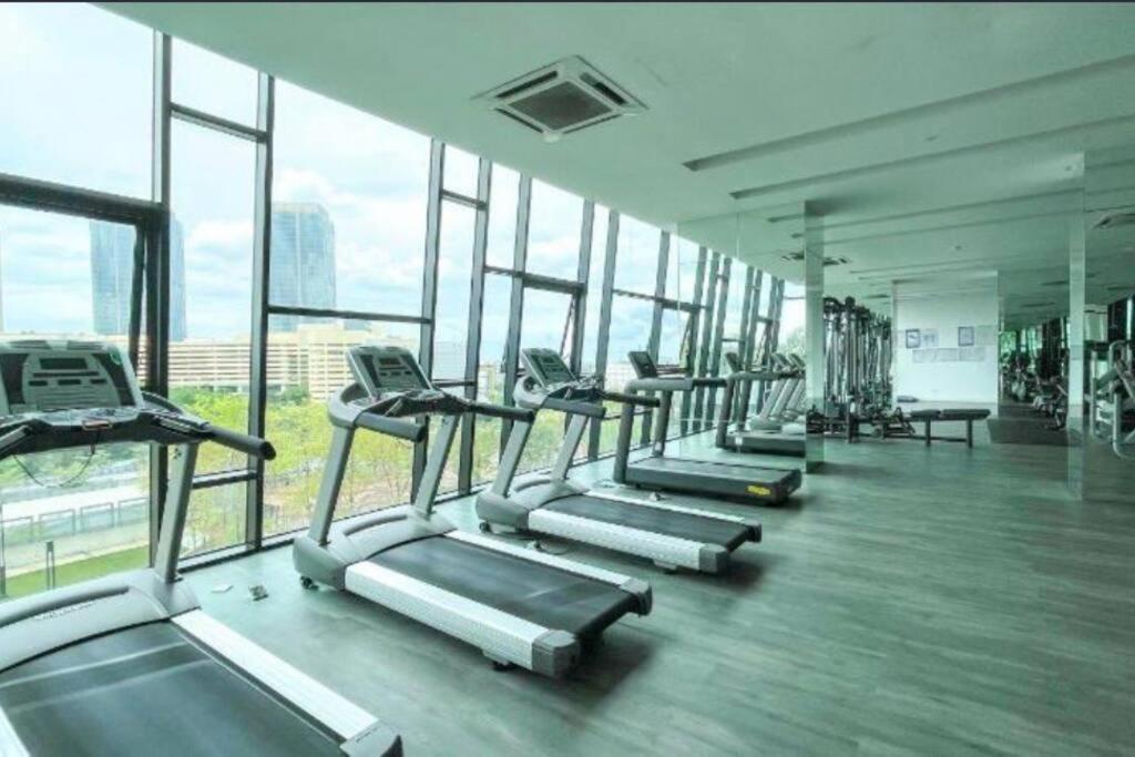 In Mid-valley Southkey/ 1 Bedroom/ 3 Pax Pangsapuri