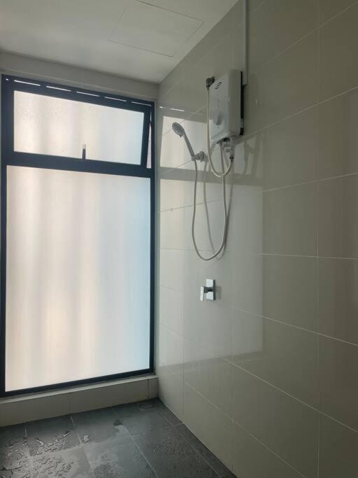 Apartment In Mid-valley Southkey/ 1 Bedroom/ 3 Pax